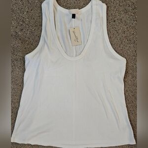 Universal Thread Classic White Tank Top